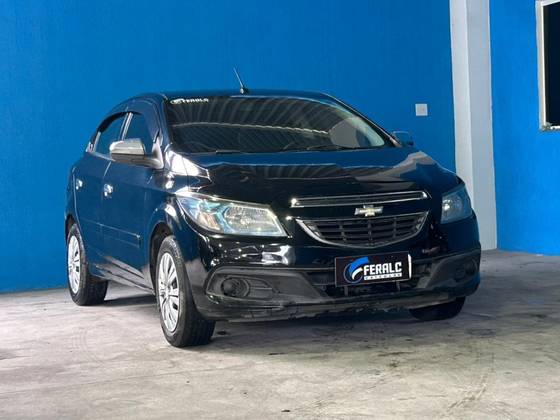 CHEVROLET ONIX 1.4 MPFI LT 8V FLEX 4P MANUAL CHEVROLET ONIX 1.4 MPFI LT 8V FLEX 4P MANUAL